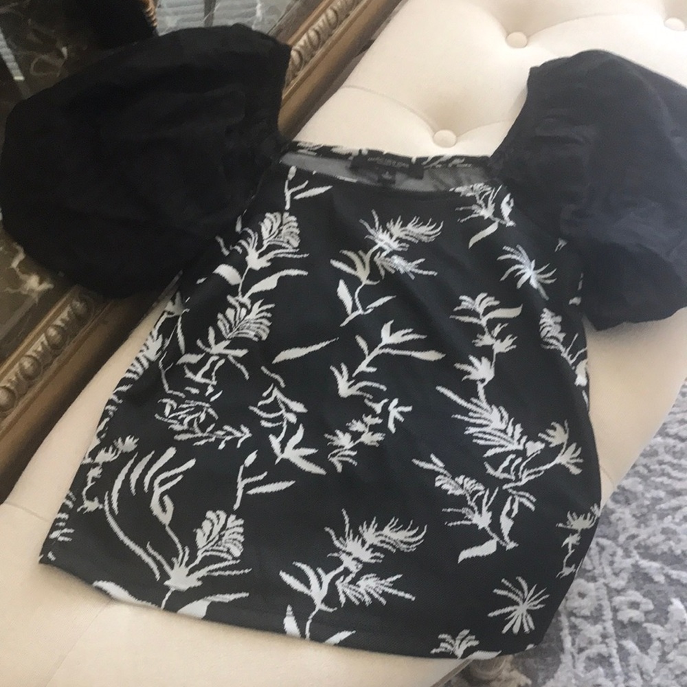 Black and White Floral Women's Top